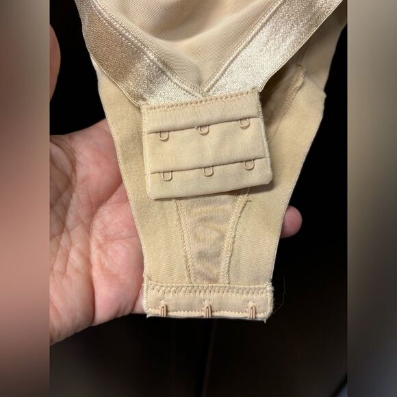 Maidenform Convertible Body Shaper 40D NWT - Picture 4 of 10